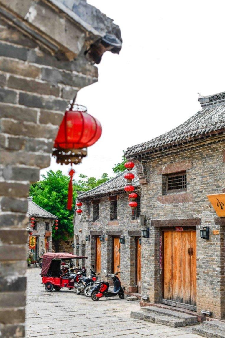 热议天涯问题,尽在富察皇后去世后,乾隆为她举办的丧仪十分隆重,他俩感情十分要好吗?